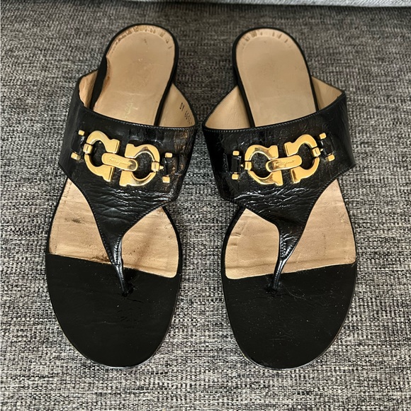 Salvatore Ferragamo black platinum leather sandals - Picture 3 of 11